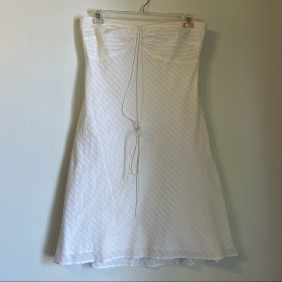 White Strapless Sundress Sz 12 100% Cotton Lined Beach Vacay Cottagecore Brunch - Picture 1 of 6
